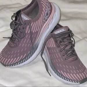 Hoka One One Clifton 5 in Mauve and Pink